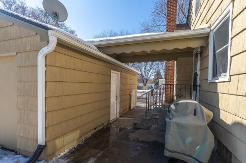 2174 Desoto St, Saint Paul MN  55117-1830 exterior