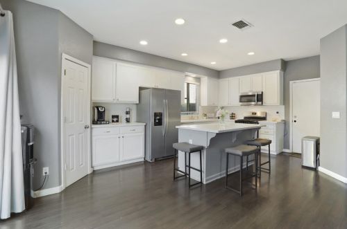 2001 San Ramos Ct, Modesto, CA 95358-7118