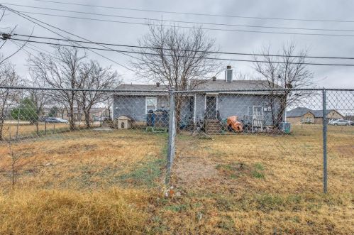 2656 Berryhill Dr, Fort Worth TX  76105-4604 exterior