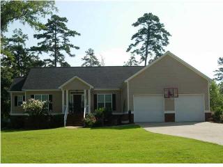 356 Willow Lake Dr, Leesburg, GA 31763-5416