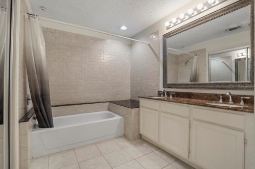 2312 Kenley St, Fort Worth TX  76107-4938 exterior