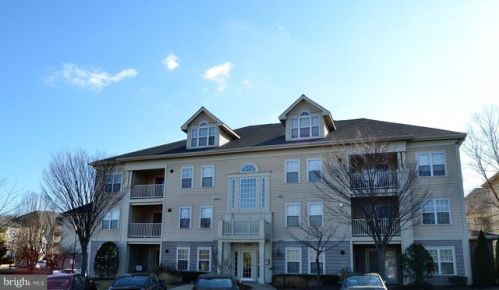 9060 Gracious End Ct, Columbia MD 21046-1670 exterior