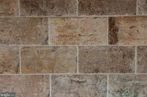 85 Valleybrook Dr, Lancaster PA  17601-4612 exterior