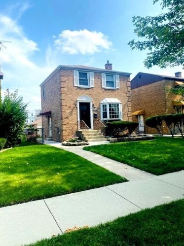 2115 18th Ave, Broadview, IL 60155-2935