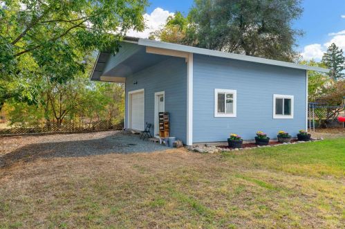 7564 Cedar Dr, Citrus Heights, CA 95610-1416