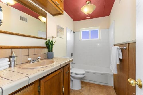 907 Marjan St, Anaheim CA  92806-4823 exterior