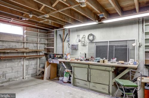 1651 Sunset Ave, Lancaster PA  17601-4355 exterior