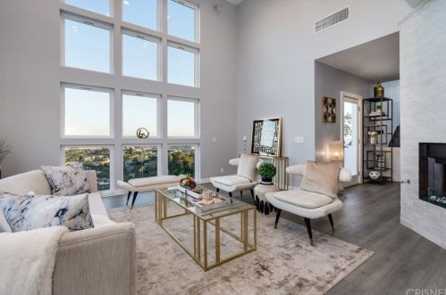 1652 Gladys Dr, Glendale CA  91206-1616 exterior