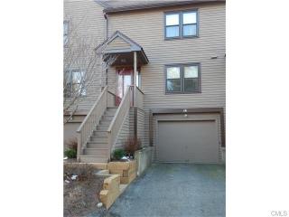 14 Deepwood Cir, Upper Stepney, CT 06468-2632