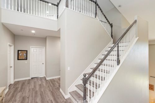 9564 Chandelle Way, Riverside CA  92508-6810 exterior