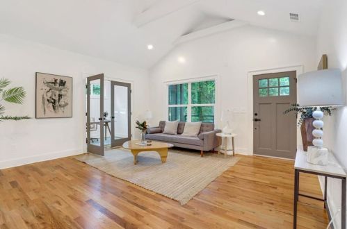1873 Lomita Rd, Atlanta GA  30316-2349 exterior