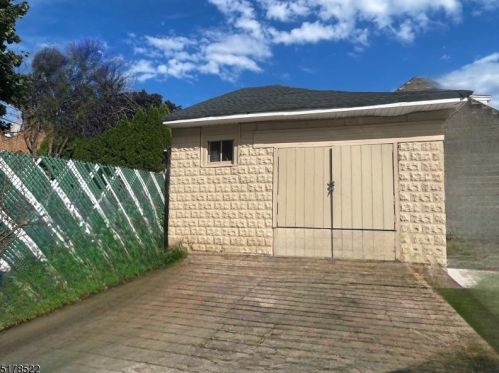 255 16th St, Paterson NJ 07524-2500 exterior