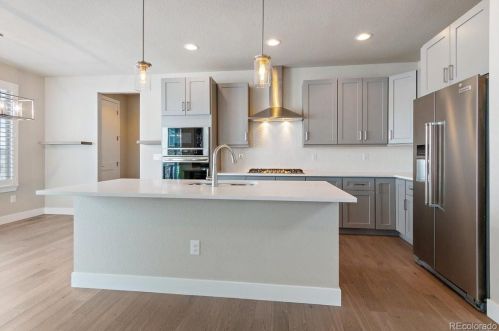 7477 Tempe Ct, Aurora CO 80016-6161 exterior