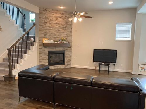 1121 Cemetery Hill Rd, Carrollton TX  75007 exterior