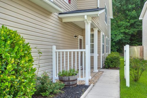 206 Chemistry Cir, Ladson, SC 29456-5259