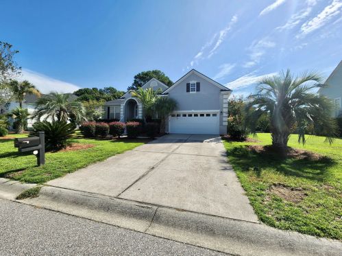 2711 Magnolia Woods Dr, Mount Pleasant SC  29464-7436 exterior