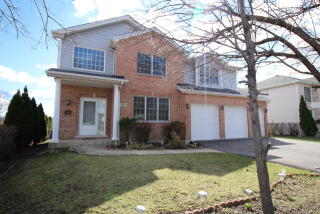 400 Center St, Itasca, IL 60143-1710