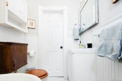 865 Logan St, Denver CO 80203-1290 exterior