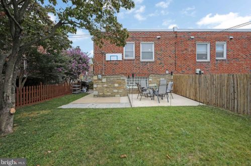 822 Borbeck Ave, Philadelphia PA  19111-3105 exterior