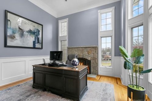 76 Mustang Dr, Upper Stepney CT  06468-1371 exterior
