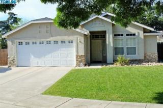 2154 Berryhill Ave, Tulare, CA 93274-0958