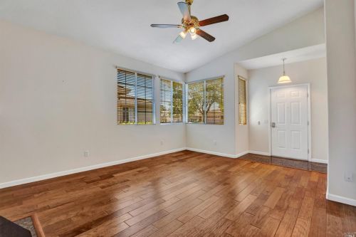 336 Trellis Ln, Vacaville, CA 95687-3119