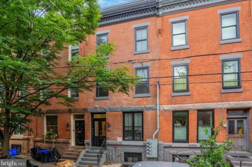 866 23rd St, Philadelphia PA 19130-1948 exterior