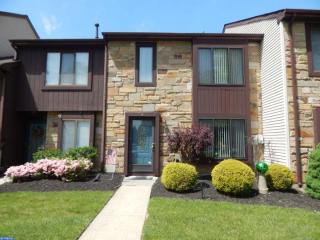 9 Topaz Ln, Trenton, NJ 08690-3610
