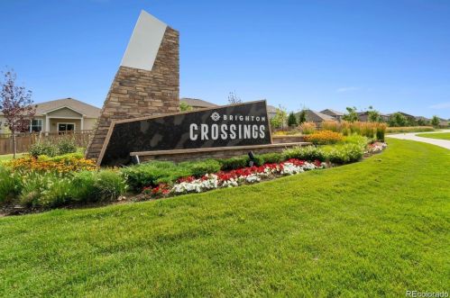 4627 Crestone Peak St, Denver CO  80601-4627 exterior