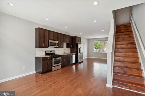 985 Marshall St, Philadelphia, PA 19123-1306