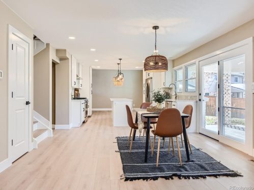 7083 Oneida Cir, Englewood CO  80112-1125 exterior