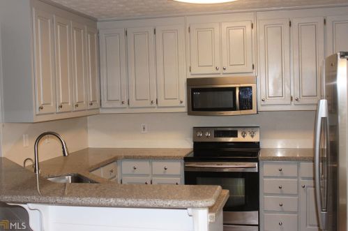 141 Michael Ln, Mcdonough, GA 30252-7193