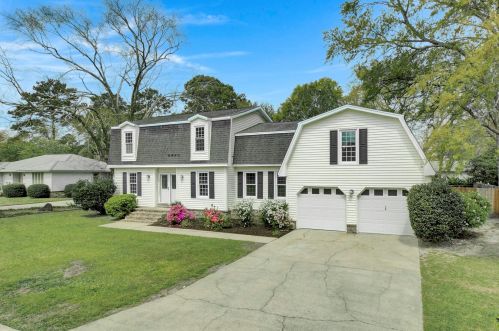 926 Trowman Ln, Mount Pleasant, SC 29464-3585