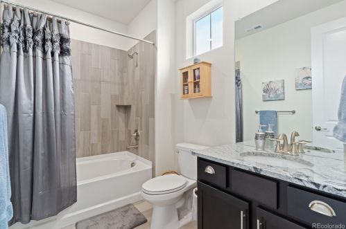 22489 Rockinghorse Pkwy, Aurora CO  80016 exterior