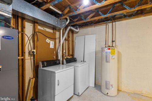 1405 Casino Cir, Silver Spring MD 20906-5901 exterior