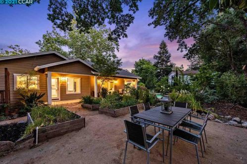 1790 Ruth Dr, Concord CA  94523-2942 exterior