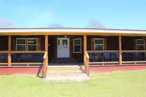 345 Private Road 8120, Mapleton, TX 75835-4423