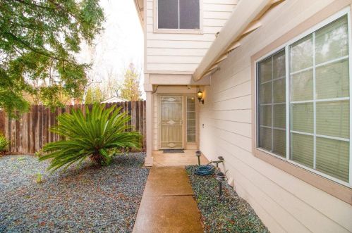 8872 Gemwood Way, Elk Grove, CA 95758-6814