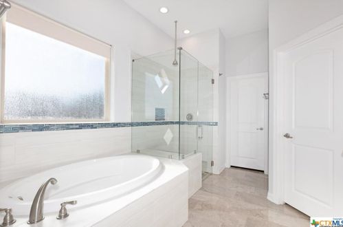 115 High Pt Cir, Spring Branch TX 78070-5065 exterior