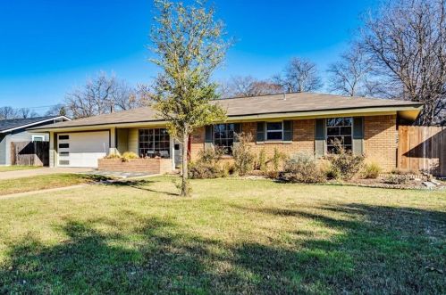 1602 Ashberry Dr, Austin TX  78723-1106 exterior