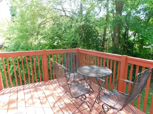 6103 Faircrest Dr, Cincinnati OH  45224-2603 exterior
