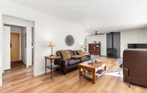 3068 Westerly Pl, Ukiah CA 95482-3515 exterior