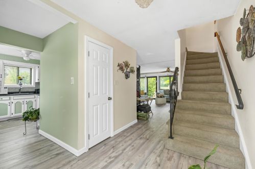 105 Bayberry Ln, Londonderry, NH 03053-4604
