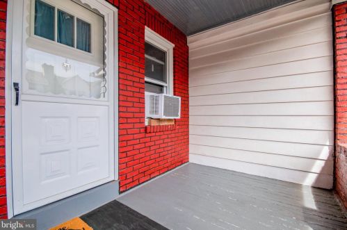 5848 Marshall St, Philadelphia, PA 19120-1315