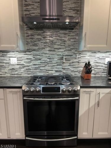 16 Frd, Dover NJ  07803-3205 exterior