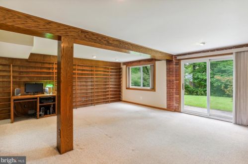 11510 Lockhart Pl, Silver Spring MD 20902-3166 exterior