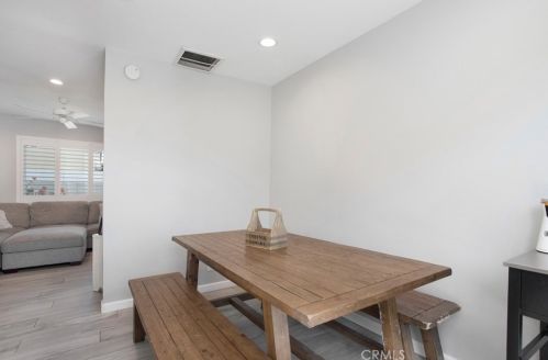 19745 Keswick Ln, Huntington Beach CA  92646-4246 exterior