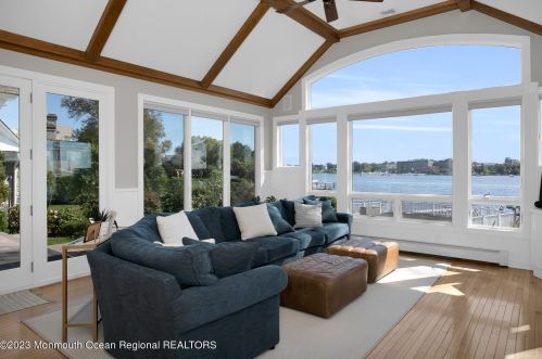 146 Conover Ln, Tinton Falls NJ 07701-6213 exterior