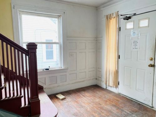 26 Hanover St, Providence, RI 02907-2514