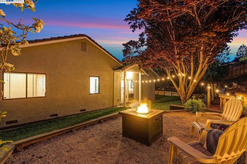11578 Rolling Hills Dr, Pleasanton, CA 94568-2285